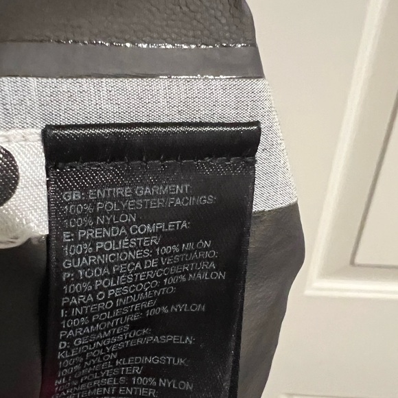 The North Face Dryzzle Gore-Tex Jacket - Picture 8 of 10